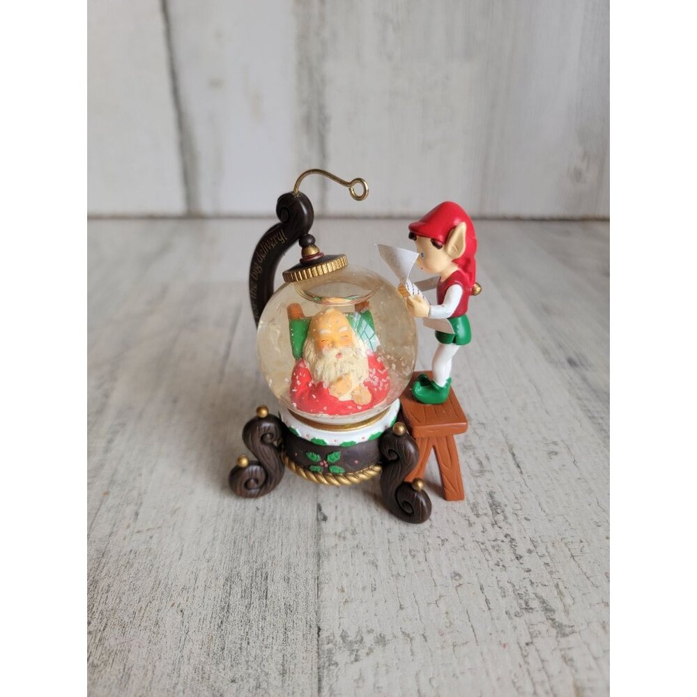 Carlton Cards right‎ on schedule ornament Xmas
